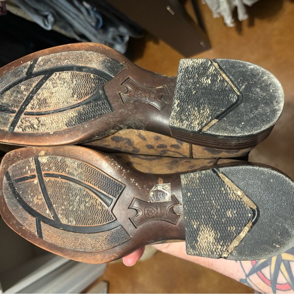 Women’s Ariat Boots - Size 8 - Square Toe Leopard and Turquoise - Picture 7 of 9